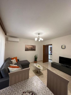B&S Saranda Apartment